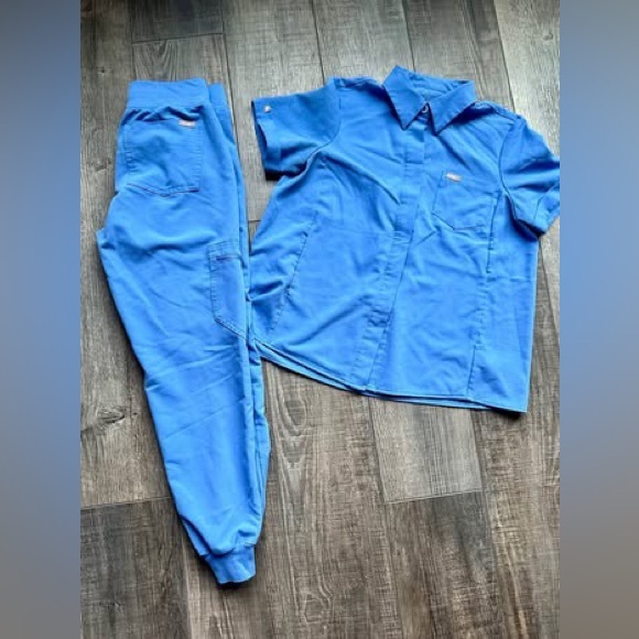 Figs Scrub set - Picture 2 of 4